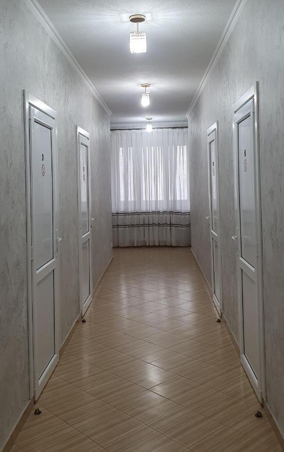 Hotel Konus Falesti Екстериор снимка