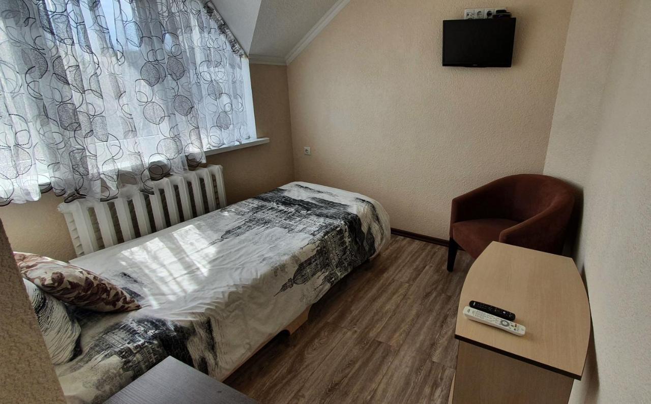Hotel Konus Falesti Екстериор снимка