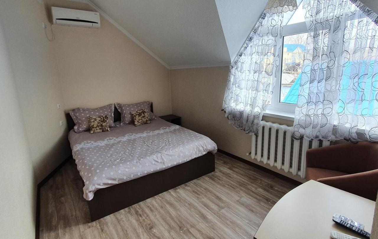 Hotel Konus Falesti Екстериор снимка
