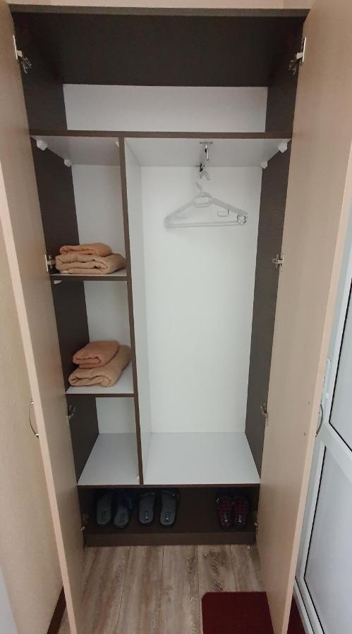 Hotel Konus Falesti Екстериор снимка