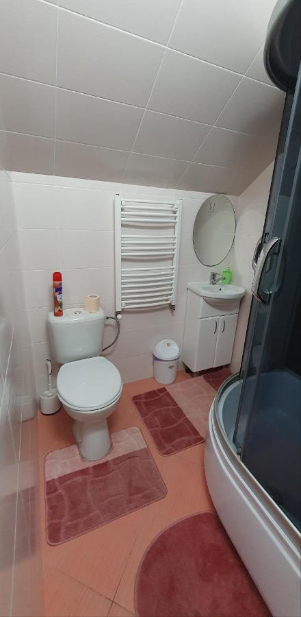 Hotel Konus Falesti Екстериор снимка