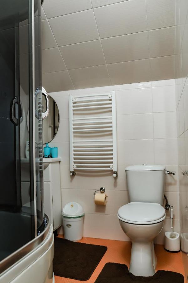 Hotel Konus Falesti Екстериор снимка