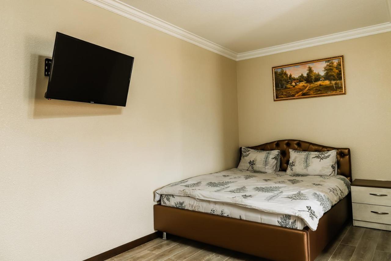 Hotel Konus Falesti Екстериор снимка
