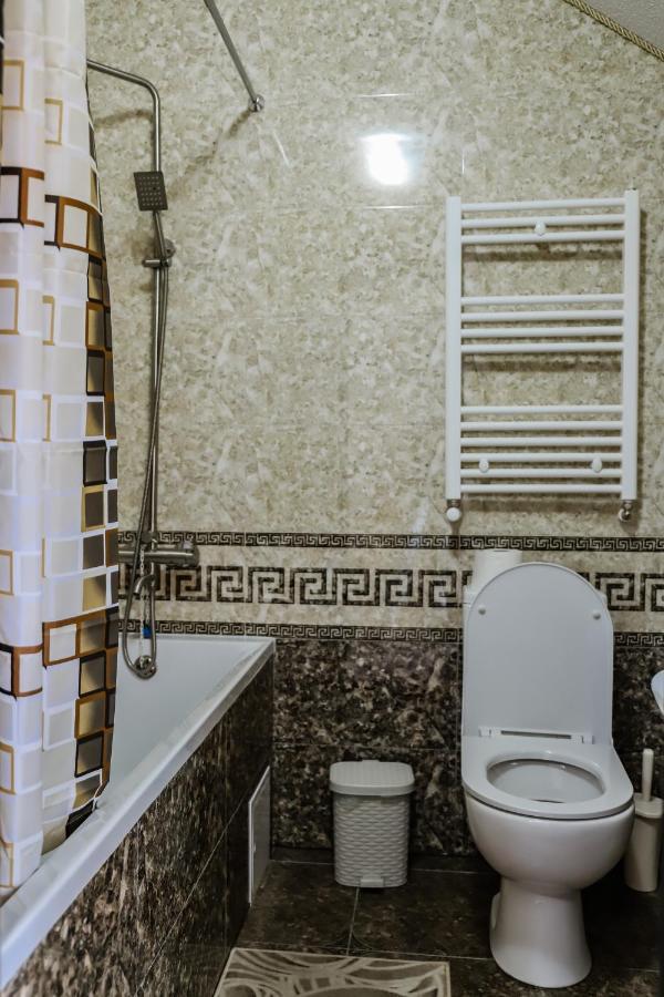 Hotel Konus Falesti Екстериор снимка