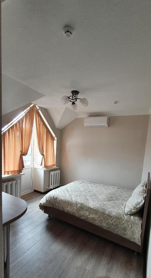 Hotel Konus Falesti Екстериор снимка