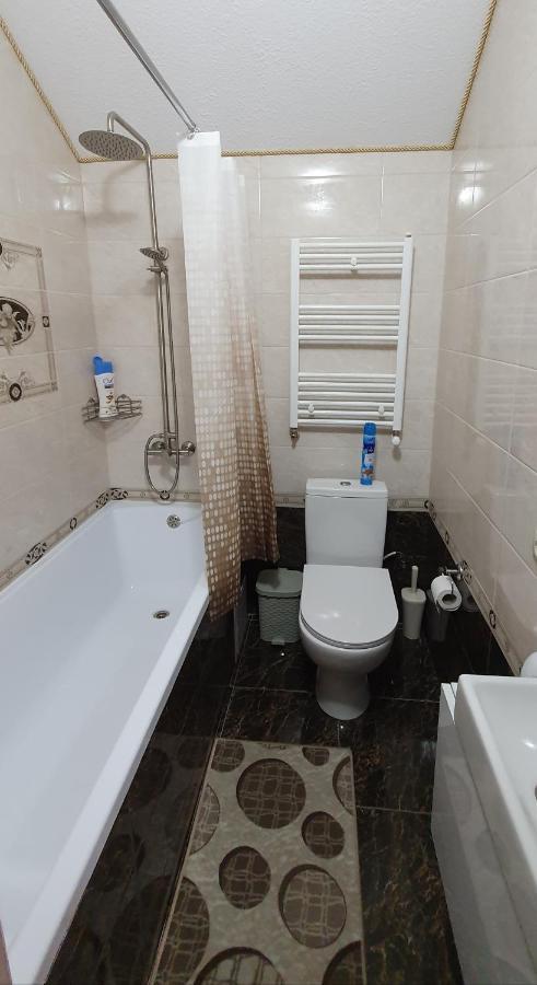 Hotel Konus Falesti Екстериор снимка