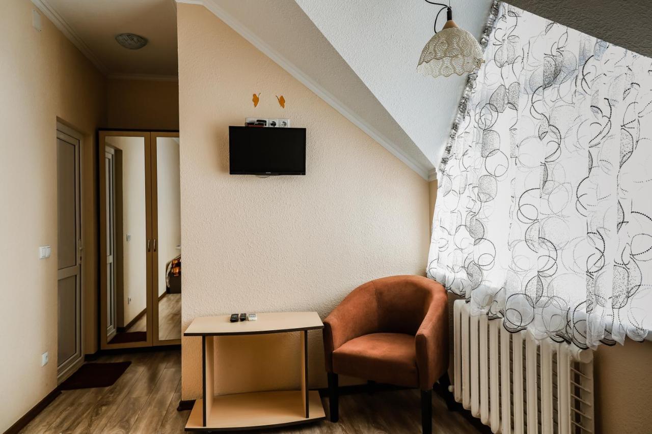 Hotel Konus Falesti Екстериор снимка
