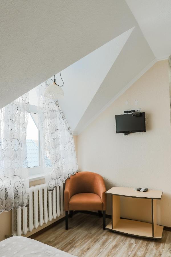 Hotel Konus Falesti Екстериор снимка