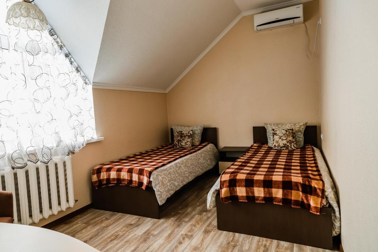 Hotel Konus Falesti Екстериор снимка