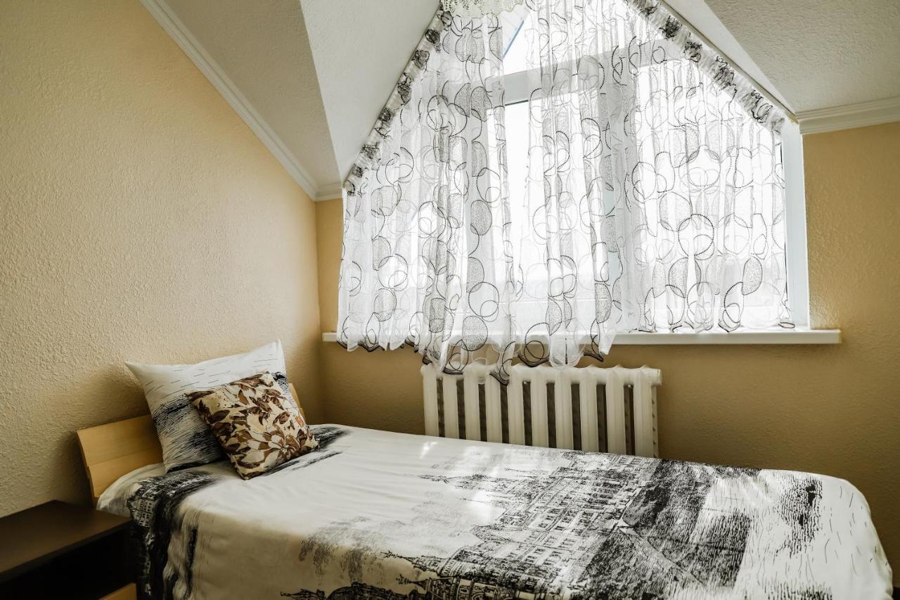 Hotel Konus Falesti Екстериор снимка