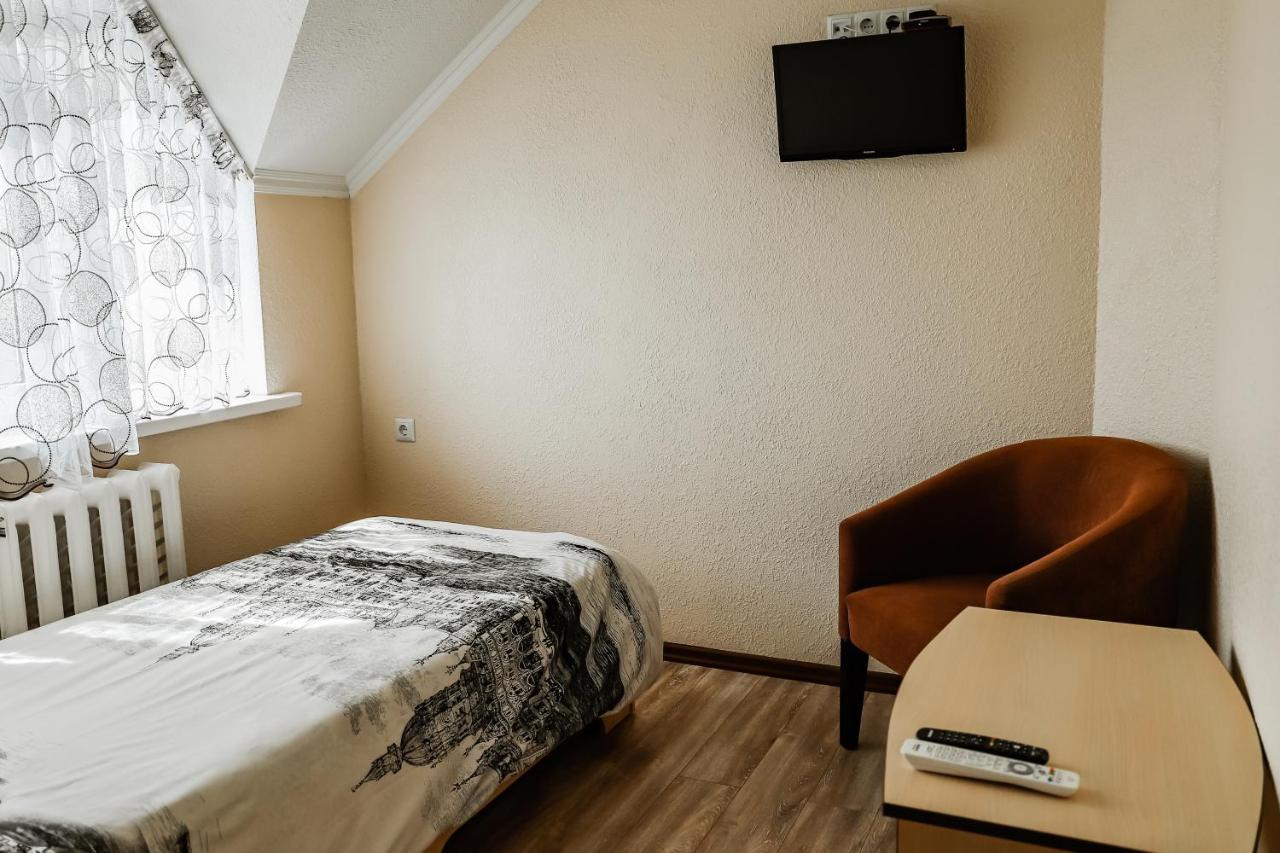 Hotel Konus Falesti Екстериор снимка